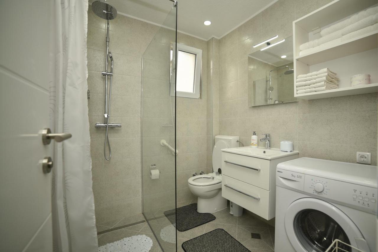 Apartman Slatki Dom 1 SJJ Buitenkant foto